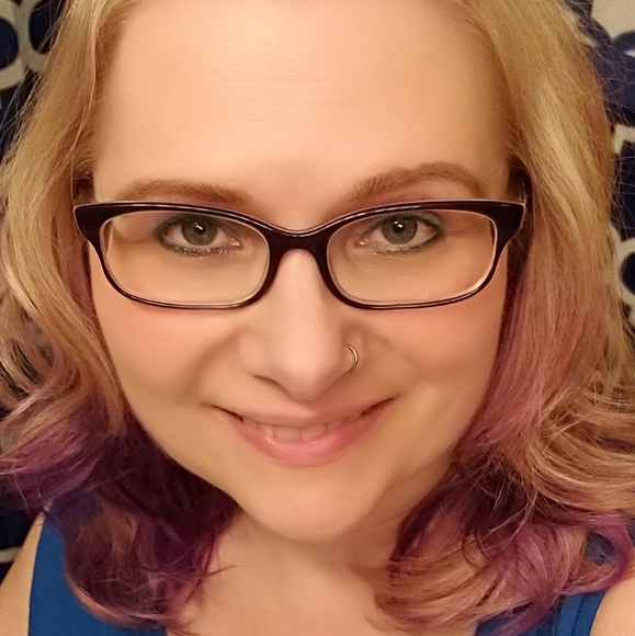 Meet your Posher, Cece. - Picture 1 of 1